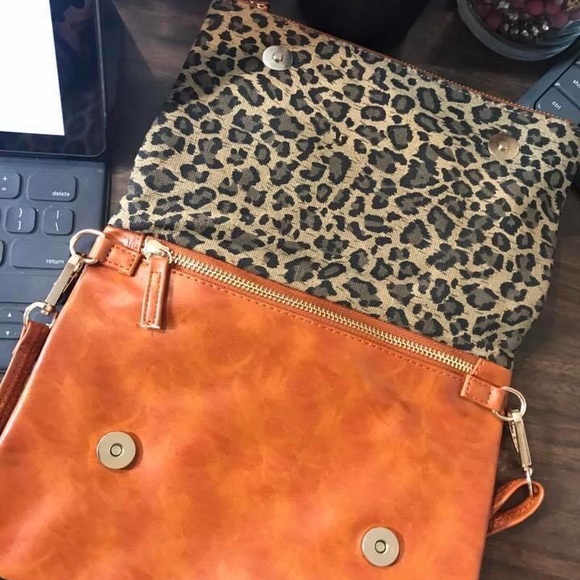 Leopard crossbody - Picture 2 of 2
